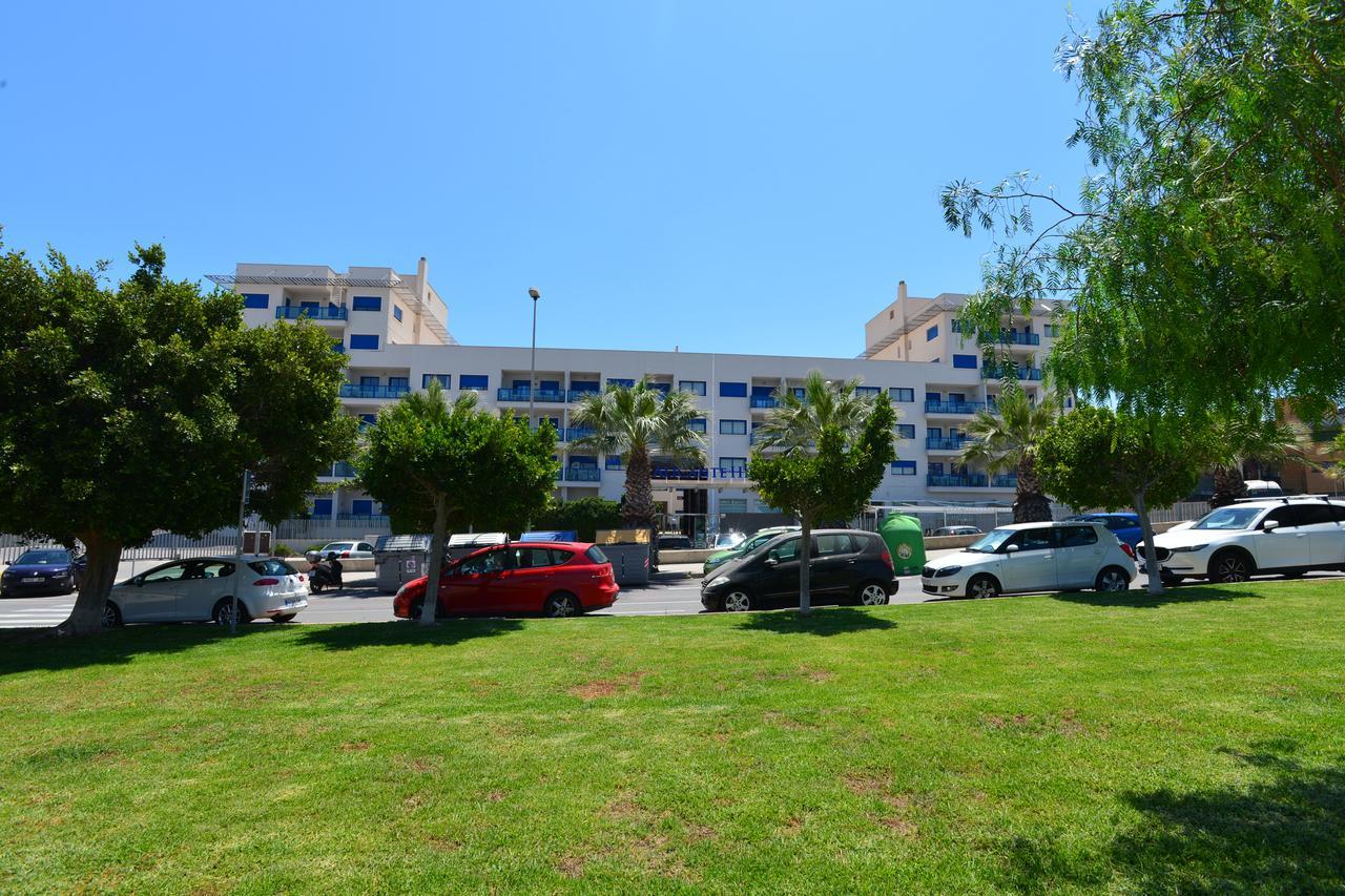 Alicante Hills Bagian luar foto