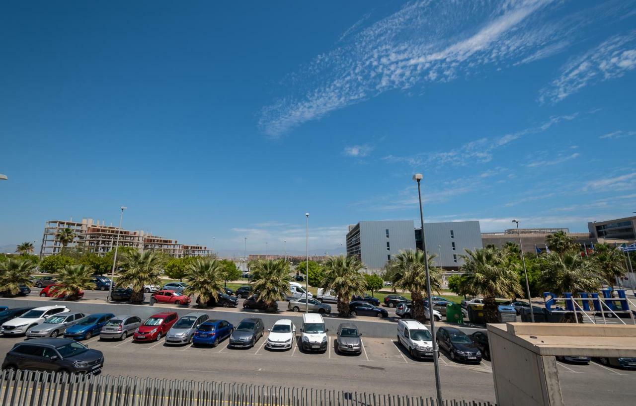 Alicante Hills Bagian luar foto